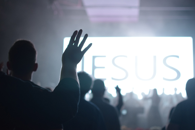 5 Reasons Charismatic Churches Are Growing (and Attractional Churches Are Past Peak)