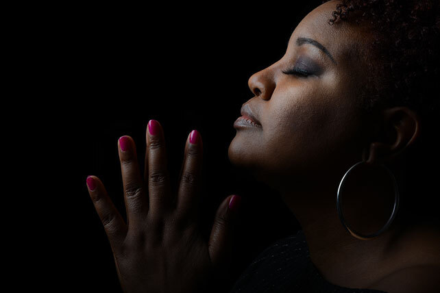 praying in black church