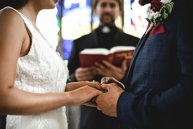 how to perform a wedding ceremony