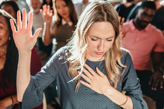 people praising jesus