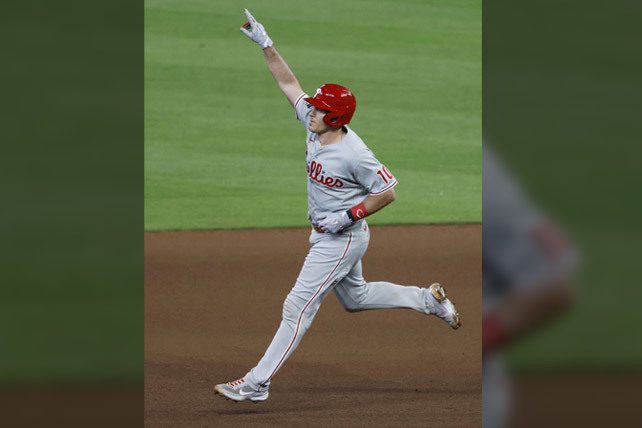 Phillies Catcher J.T. Realmuto Follows Jesus While Chasing World