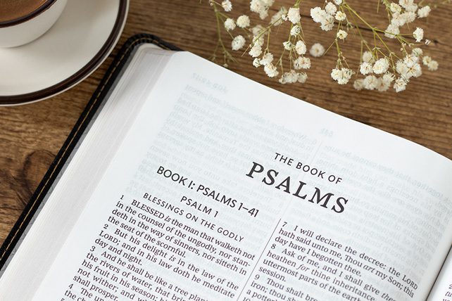 praying psalms