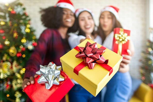 Christmas Youth Group Games: 20 Festive Activities for Teens