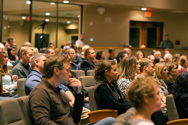 criticize pastors