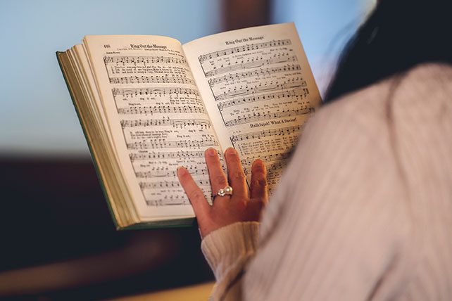 singing hymns in church