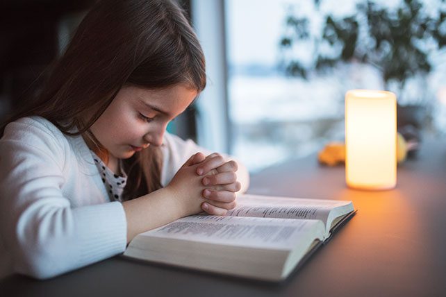 teaching kids to pray