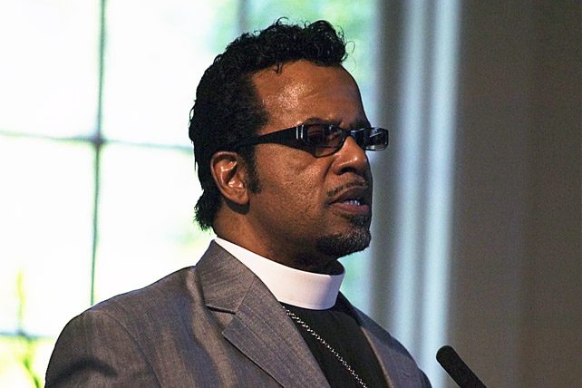 bishop carlton pearson