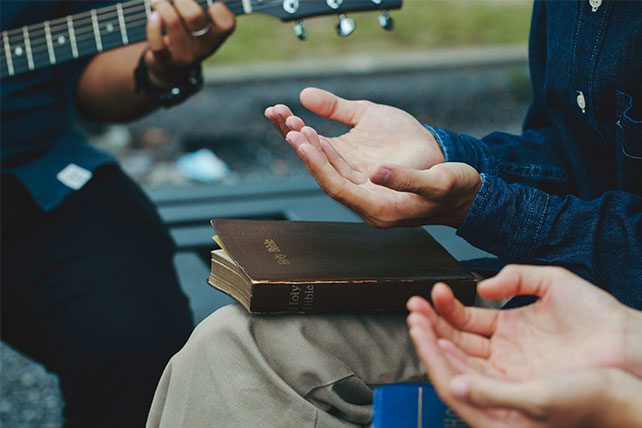 ways to praise god