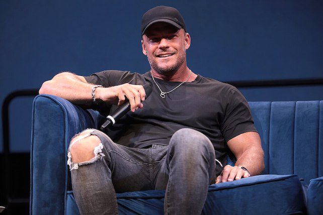 Alan Ritchson