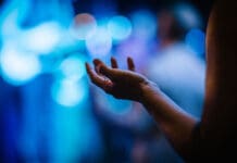 9 Trends Shaping the Future of Worship future of worship