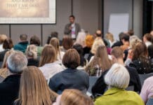 10 Sermon Habits That Quietly Lose the Congregation sermon habits