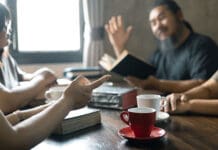 How to Build a Volunteer Worship Team That Doesn’t Constantly Churn worship team volunteers