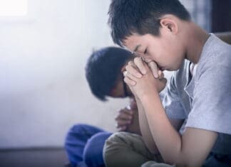 Preteen Bible Lesson: God Wants Us To Pray for Each Other Preteen Bible Lesson