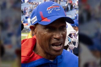 assistant coach leslie frazier