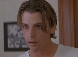 ‘It Was Shocking’—Skeet Ulrich Tells Horror Convention the Weirdest Fan Gift He Ever Received Was a Bible Skeet Ulrich