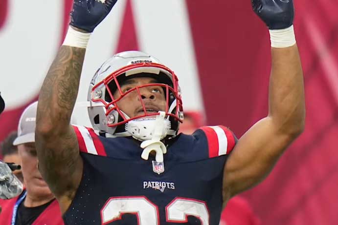 TreVeyon Henderson
